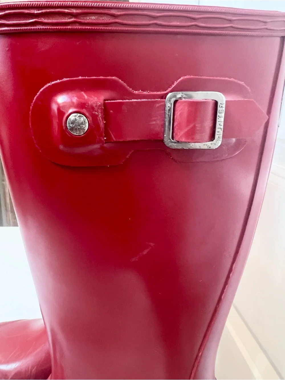 Hunter Kids Youth Glossy Red Knee-High Rain Boots Size 1 / 2 Boys Girls